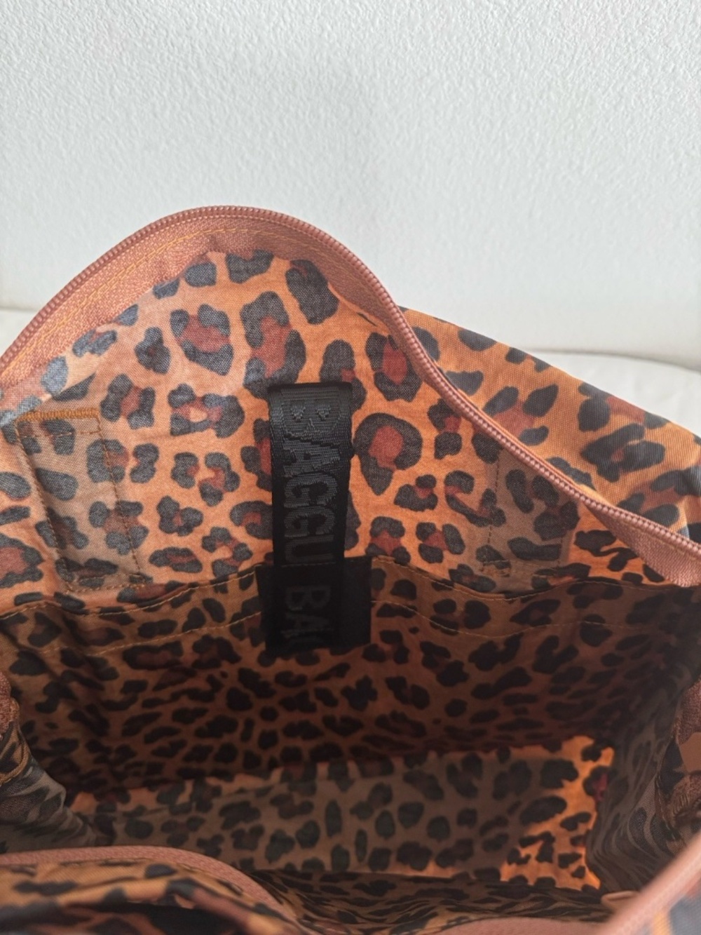 NWT Baggu Everyday Cloud Bag Leopard - Picture 6 of 7